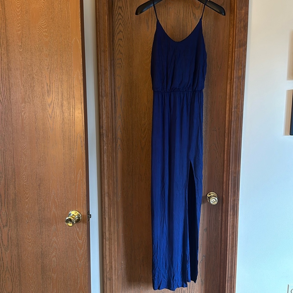 Maxi dress with adjustable straps